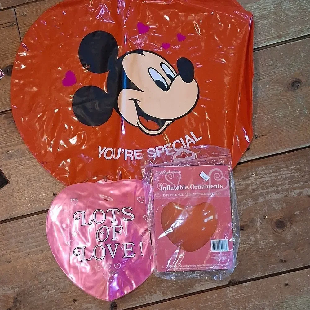 Vintage Valentines‎ DAY Wrapping Paper, Gift Bags, Decor, Lot Of 14 Pc.
